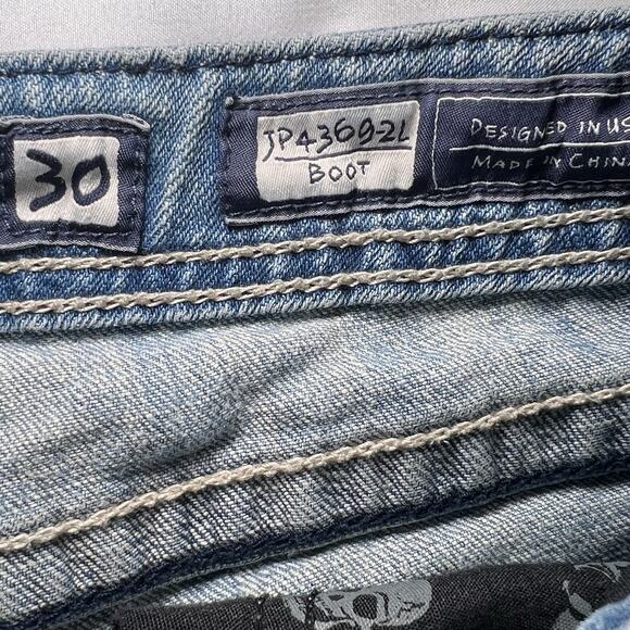 Miss Me Shorts Size 30 Blue Boot Cutoff Distressed Embellished Fleur-De-Lis Logo - Picture 8 of 11